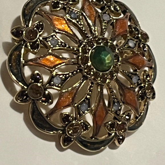 Vintage Monet Gold-Tone and Orange Brooch with Green Center - Picture 7 of 13